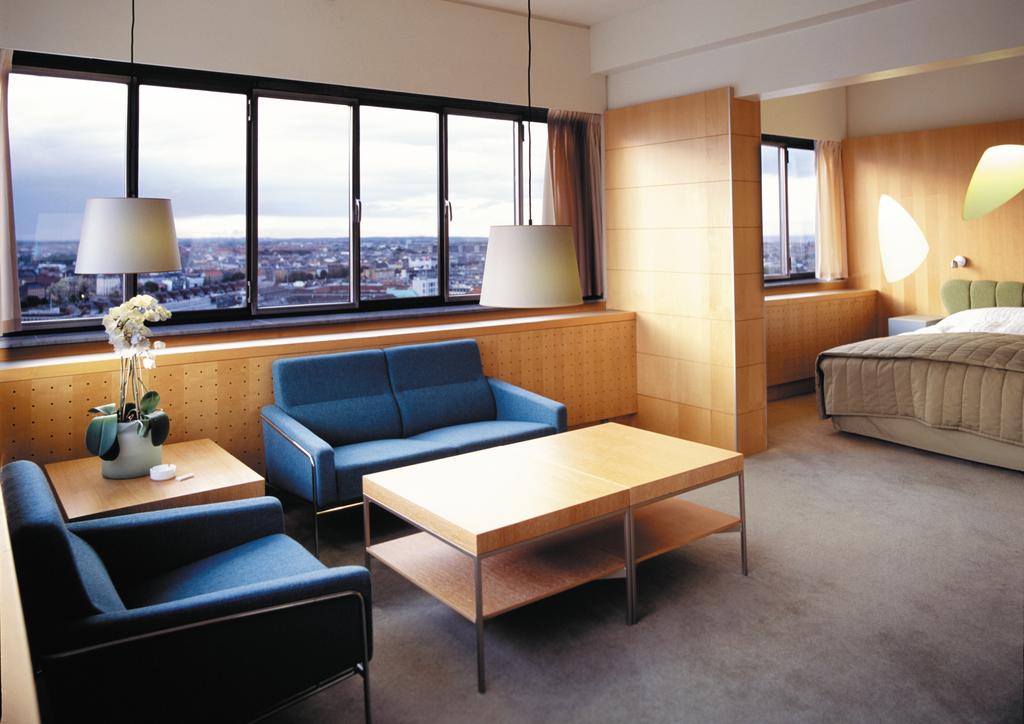  5  radisson blu  